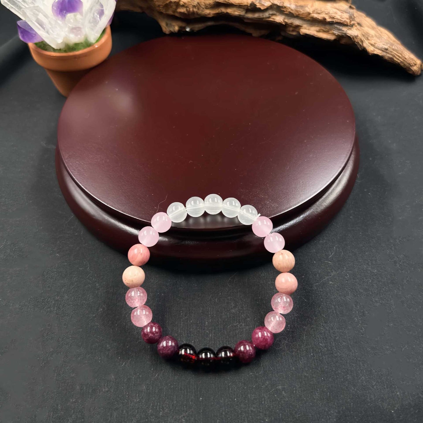 Natural garnet strawberry crystal bracelet